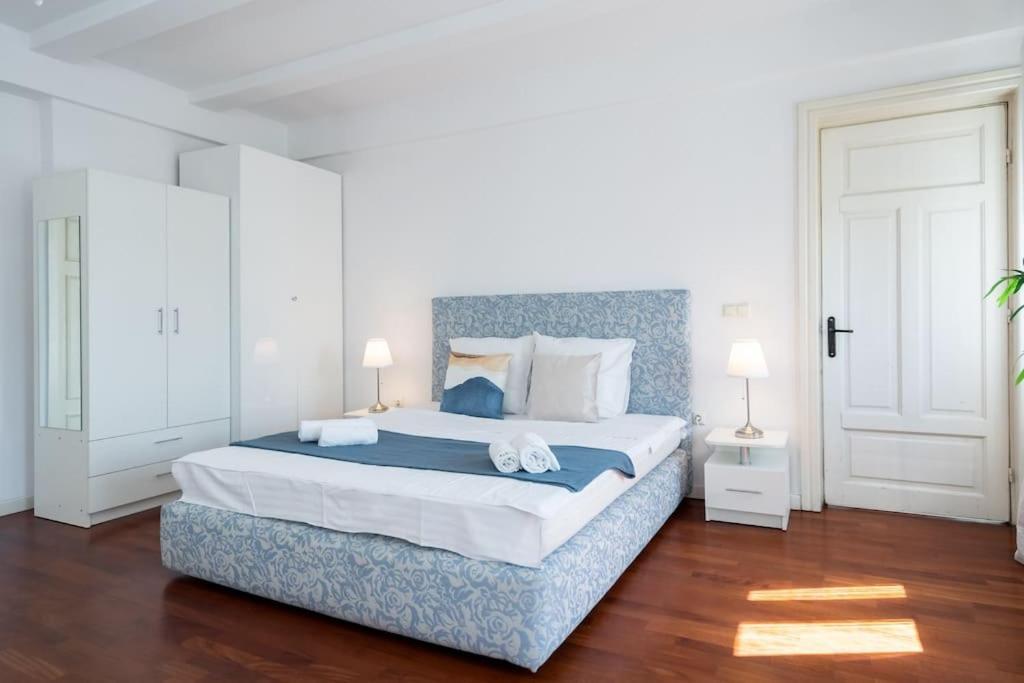 Mozzafiato By The River Studio Bukarest Exterior foto